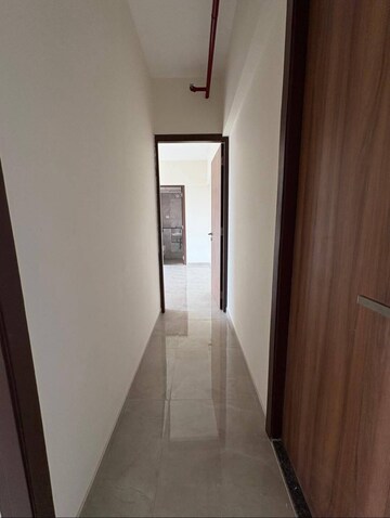  2 BHK Apartment at Sheth Irene, Malad West – for Rent