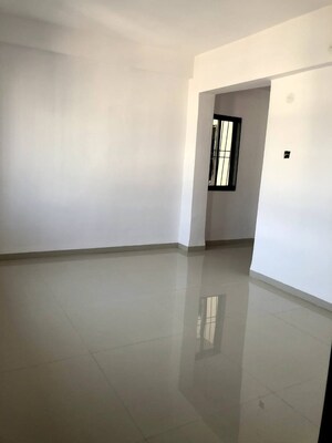 Room in 4 BHK Apartment at Raval Tower, Cbd Belapur Sector 11 – for Sale