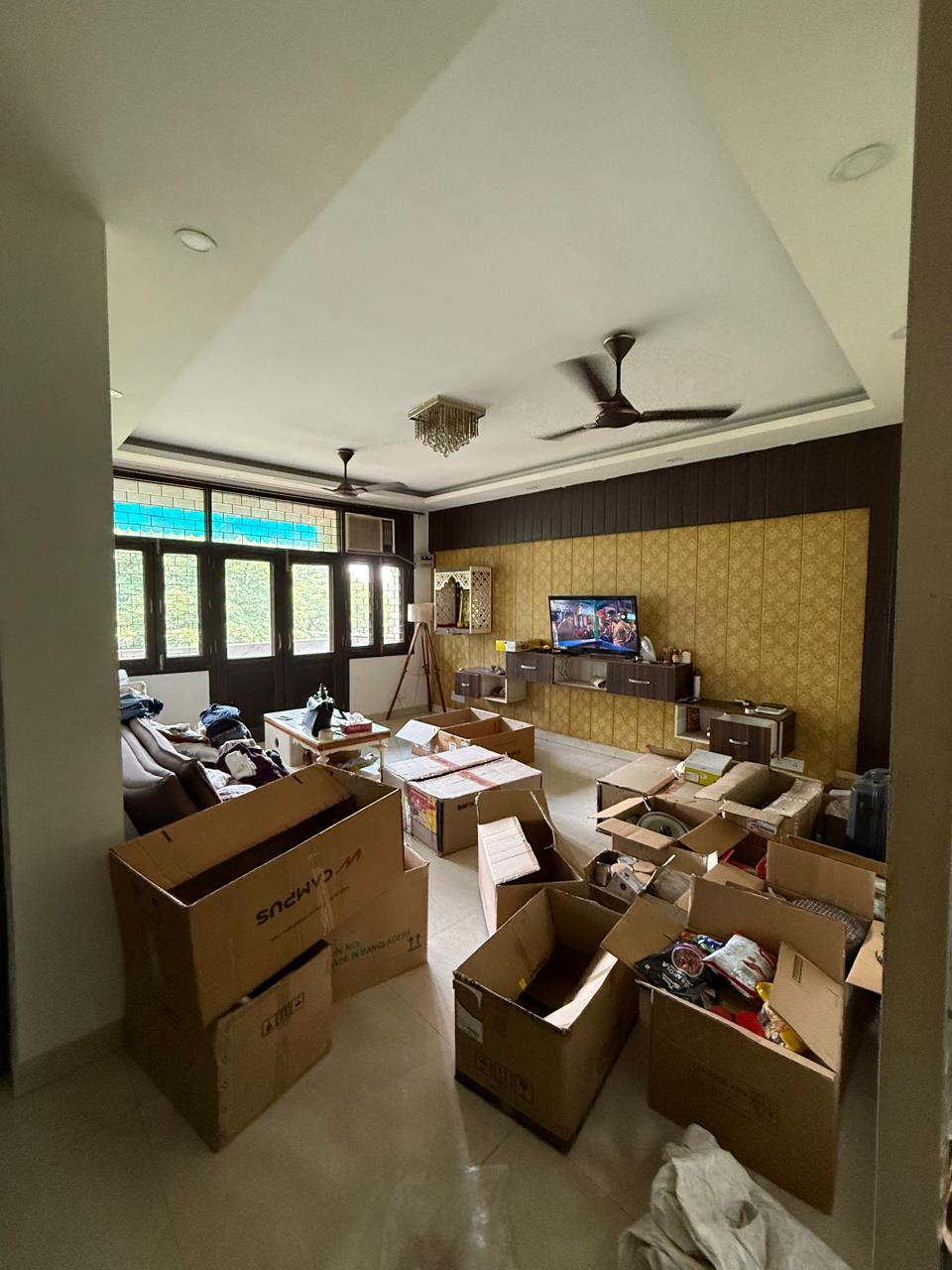 2 BHK Builder Floor For Rent in Kalka Ji 