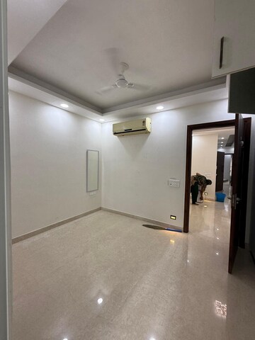 Room in 2 BHK Builder Floor at Kalkaji – for Rent