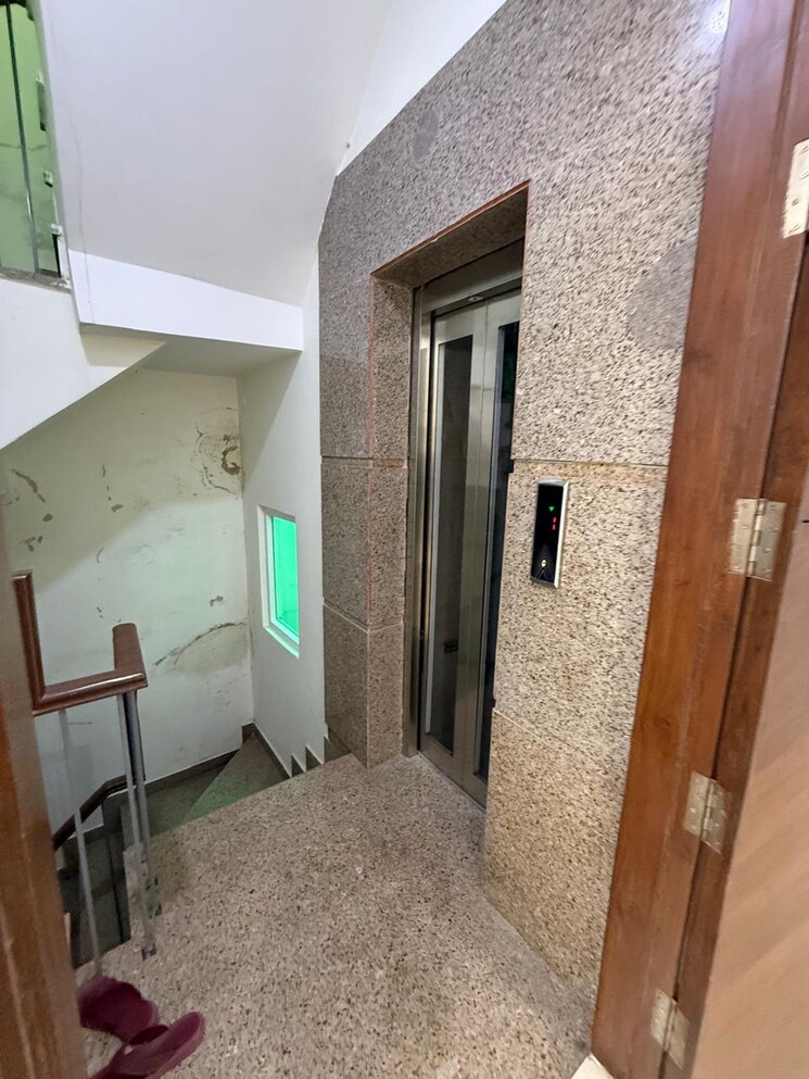 undefined, kalkaji 2 Bedroom 1200 Sq.Ft. Builder Floor In Kalkaji Delhi 8840093