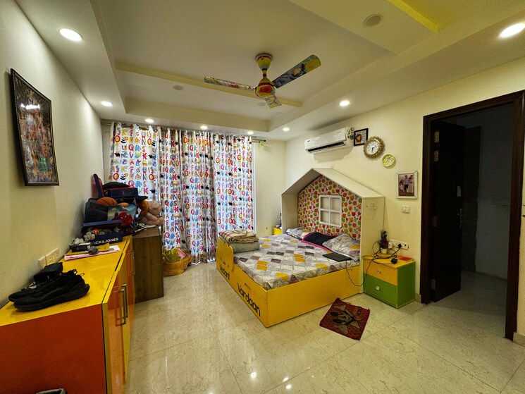 Living Room, ss-100 4 Bedroom 3000 Sq.Ft. Builder Floor In Sector 49 Gurgaon 8840099