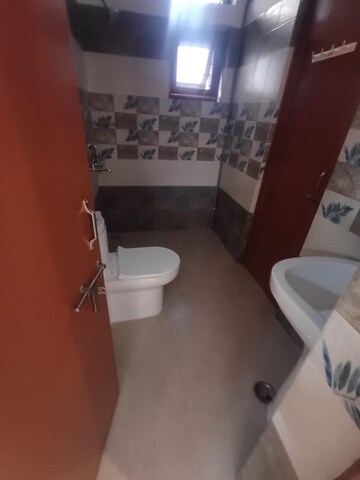 3 BHK Independent House For Rent in JakhaN-Rajpur Road