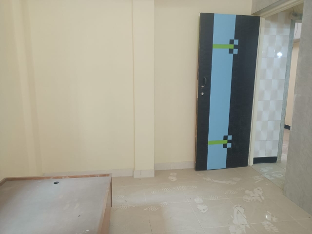 1 BHK + Extra Room 450 Sq.Ft. Apartment in Link Bird CHS