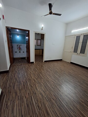 Room in 3 BHK Independent House at Hsr Layout – for Rent