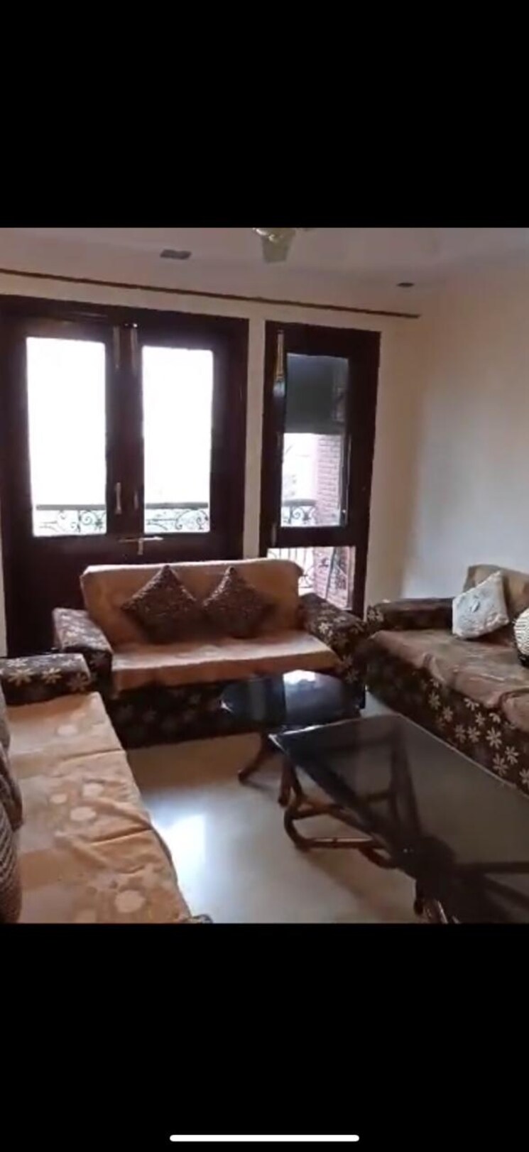 Living Room, new friends colony 3 Bedroom 2400 Sq.Ft. Builder Floor In New Friends Colony Delhi 8840121