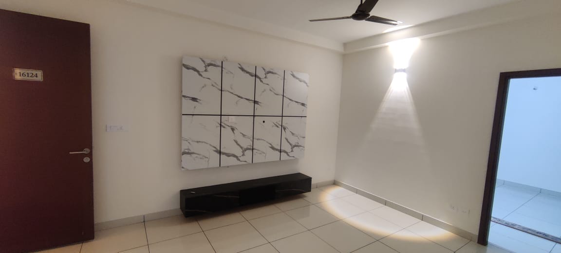 3 BHK + Servant Room Apartment For Rent in Prestige Finsbury Park Regent