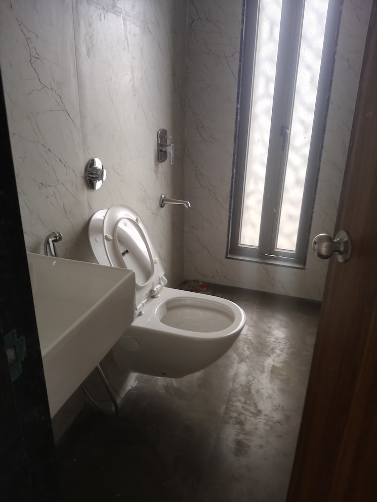 Bathroom, kabra-garnet 2 Bedroom 566 Sq.Ft. Apartment In Malad West Mumbai 8840112