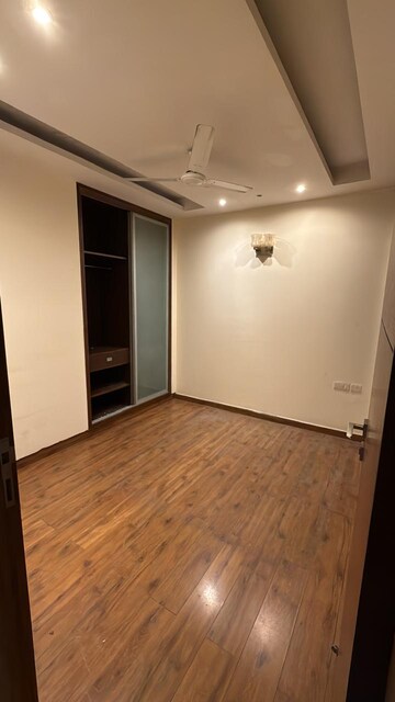 Room in 2 BHK Builder Floor at Kalkaji – for Rent