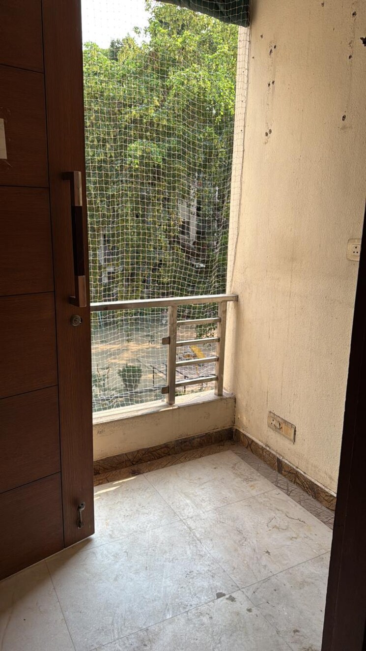 Bedroom, kalkaji 2 Bedroom 100 Sq.Yd. Builder Floor In Kalkaji Delhi 8840130