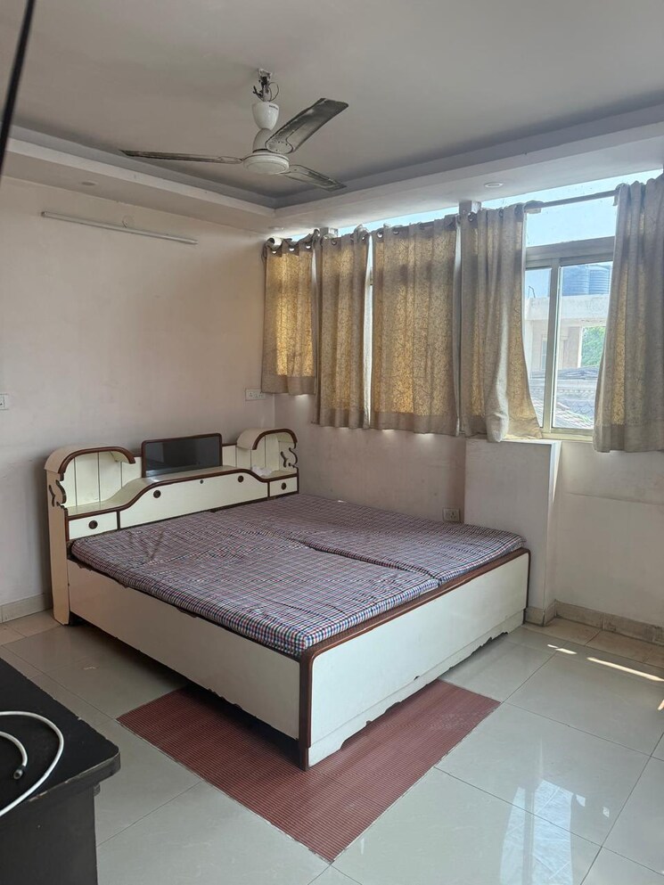 Bedroom, kalkaji 2 Bedroom 1200 Sq.Ft. Builder Floor In Kalkaji Delhi 8840138