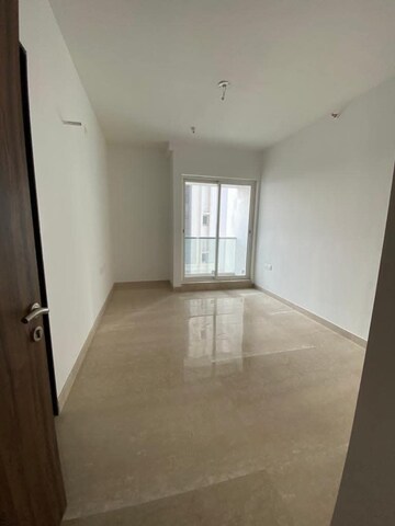 3 BHK Apartment For Rent in Sheth Avalon, Laxmi Nagar