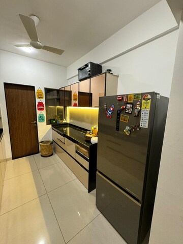 Master Bedroom in 3 BHK Apartment at Sayli Complex Prabhat Road, Prabhat Road – for Rent