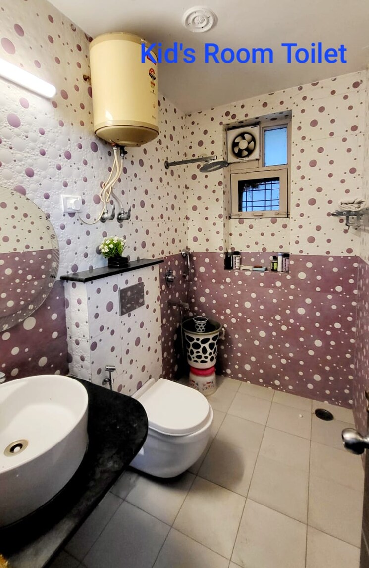 Bathroom, empire-floors 3.5 Bedroom 3000 Sq.Ft. Builder Floor In Sector 57 Gurgaon 8840160