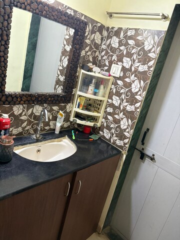 2 BHK Apartment – Garden View at Vishalgad Apartment, Narayan Peth - for Rent