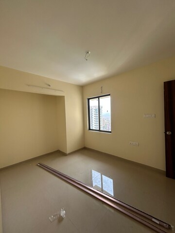 Room in 2 BHK Apartment at Vijay Garden, Ghodbunder Road – for Rent