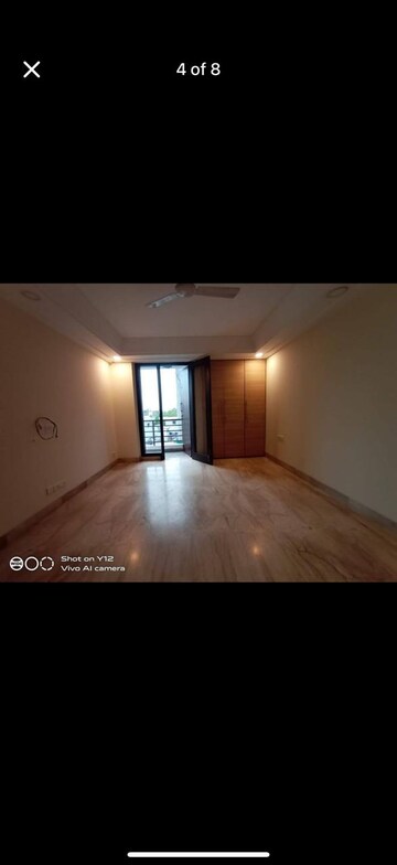 Room in 2 BHK Builder Floor at Hemkunt Colony – for Rent