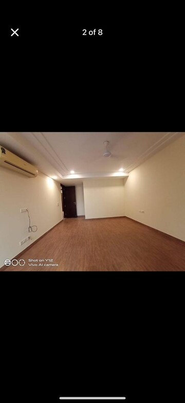 Room in 2 BHK Builder Floor at Hemkunt Colony – for Rent
