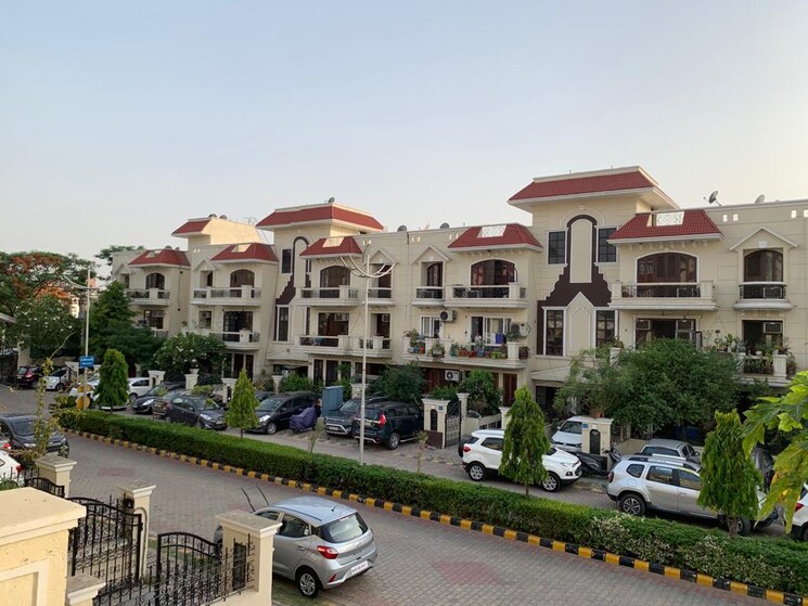 Exterior View, baani-square 3 Bedroom 2300 Sq.Ft. Builder Floor In Sector 50 Gurgaon 8840187