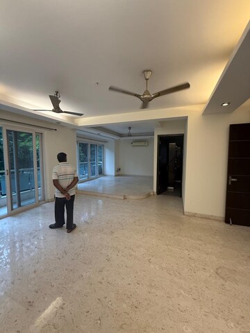 Parking in 4 BHK Builder Floor at New Friends Colony – for Rent