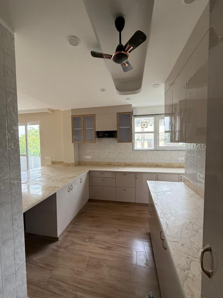 Kitchen, chittaranjan park 4 Bedroom 2500 Sq.Ft. Builder Floor In Chittaranjan Park Delhi 8840214