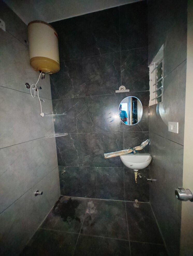 Bathroom, prabhu-kunj-indiranagar 2 Bedroom 1200 Sq.Ft. Builder Floor In Indiranagar Bangalore 8840218