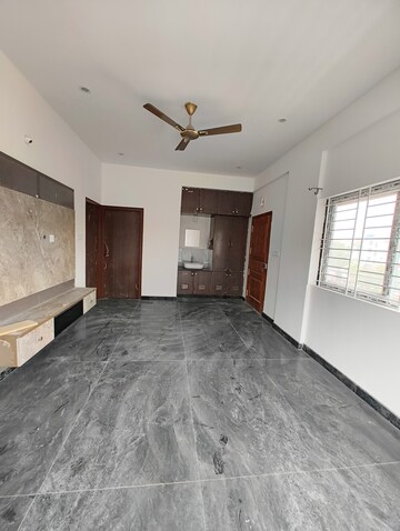 Room in 2 BHK Builder Floor at Prabhu Kunj Indiranagar, Indiranagar – for Rent
