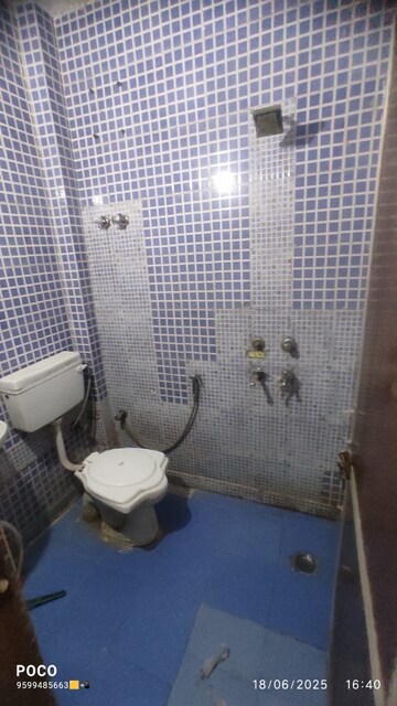 Bathroom in 1 BHK Builder Floor at Mehrauli – for Rent
