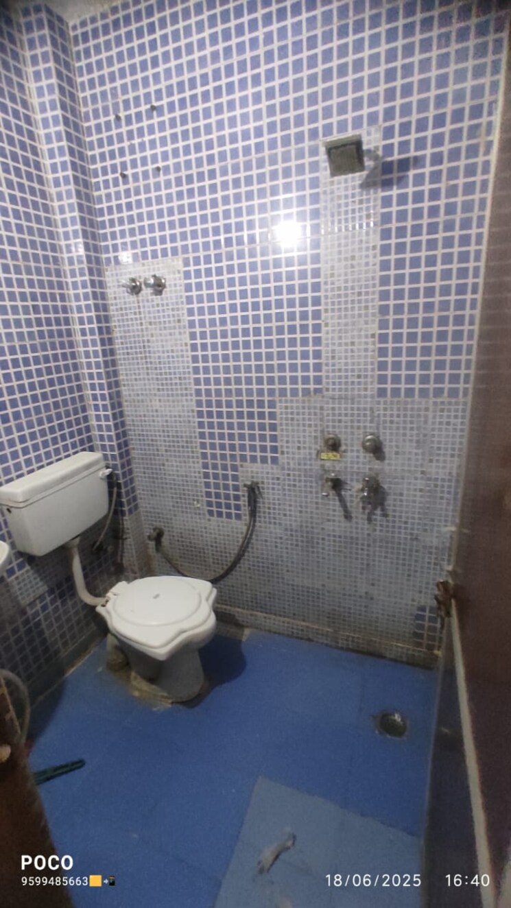 Bathroom, mehrauli 1 Bedroom 500 Sq.Ft. Builder Floor In Mehrauli Delhi 8840222