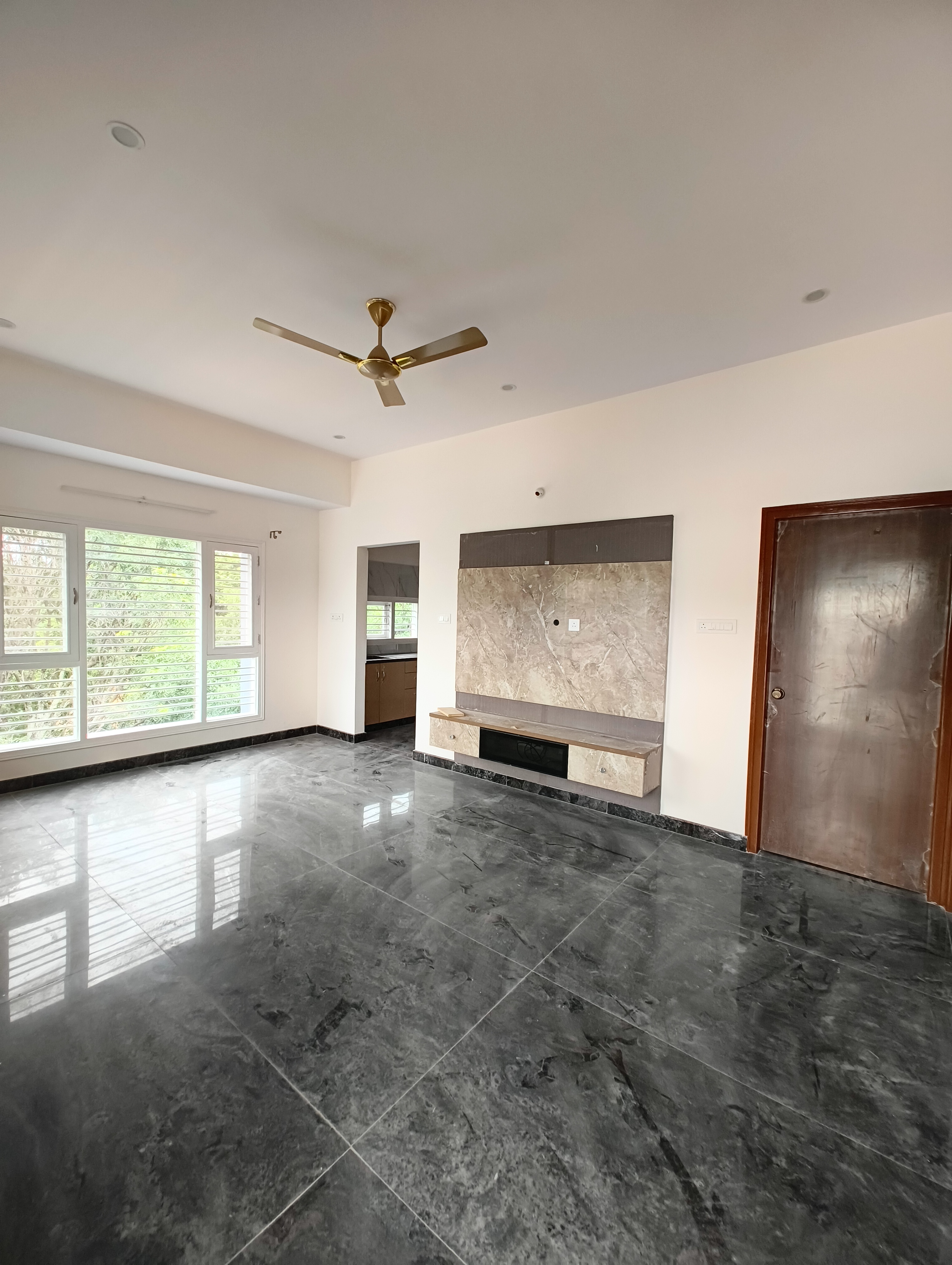 2 BHK 1200 Sq.Ft. Builder Floor in PSS Plaza