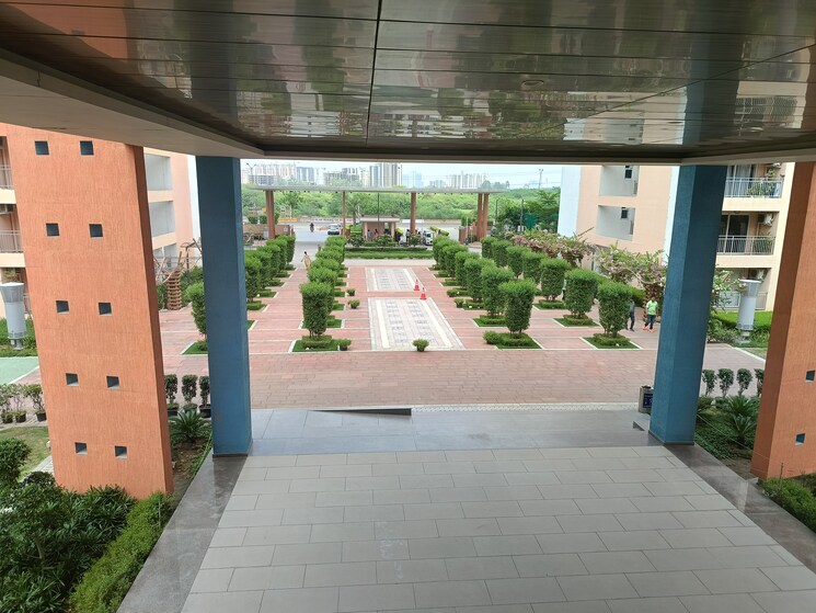  Parking, shapoorji-pallonji-joyville-gurgaon 2 Bedroom 915 Sq.Ft. Apartment In Sector 102 Gurgaon 8840244