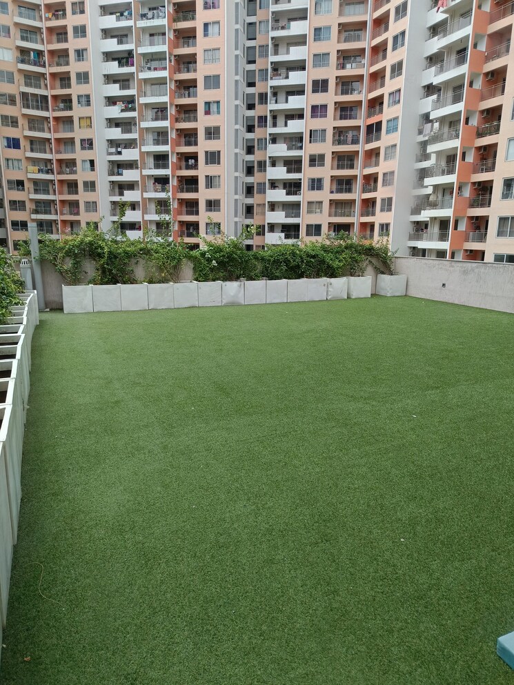Balcony, shapoorji-pallonji-joyville-gurgaon 2 Bedroom 915 Sq.Ft. Apartment In Sector 102 Gurgaon 8840244
