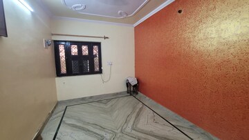 Living Room in 2 BHK Builder Floor at Dilshad Garden – for Rent