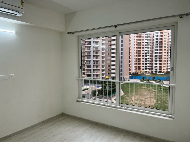 Balcony, shapoorji-pallonji-joyville-gurgaon 2 Bedroom 915 Sq.Ft. Apartment In Sector 102 Gurgaon 8840244