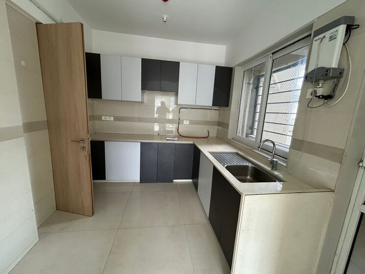 Kitchen, vijay-orion-iii 4 Bedroom 2000 Sq.Ft. Apartment In Kavesar Thane 8840245