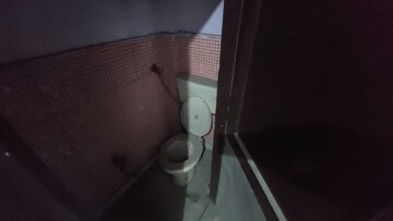 Bathroom in 1 BHK Builder Floor at Aali Village – for Rent