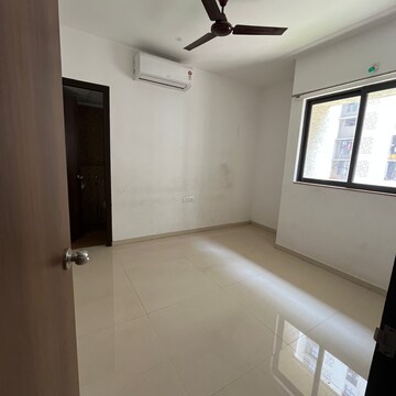 Room in 1 BHK Apartment at Lodha Palava Aurelia, Katai Village – for Rent