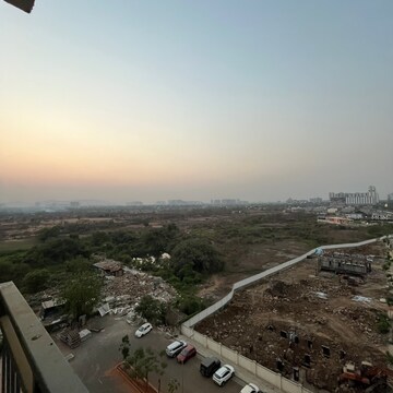 Plot Area in 2 BHK Apartment at Lodha Palava Aurelia, Katai Village – for Rent