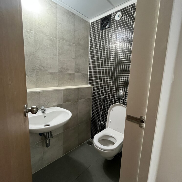 Bathroom, lodha-palava-aurelia 2 Bedroom 527 Sq.Ft. Apartment In Katai Village Thane 8840284