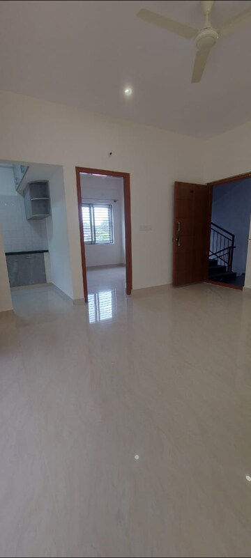 Room in 1 BHK Builder Floor at DSR Divine, New Thippasandra – for Rent