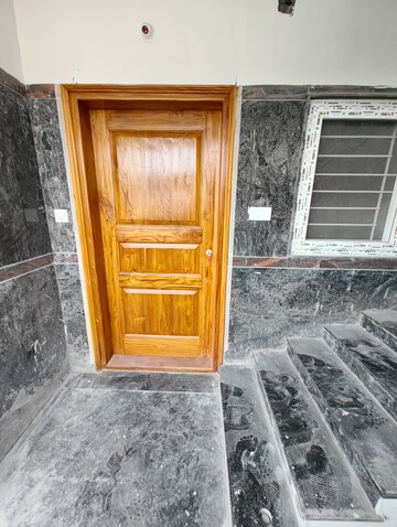 Room in 2 BHK Builder Floor at PSS Plaza, New Thippasandra – for Rent