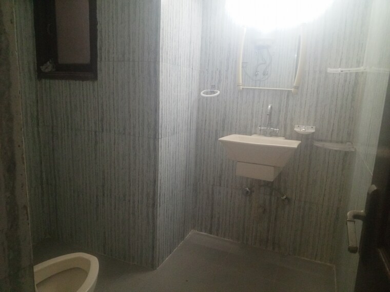 Bathroom, akash-ganga-apartment 3.5 Bedroom 1700 Sq.Ft. Apartment In Sector 56 Gurgaon 8840296