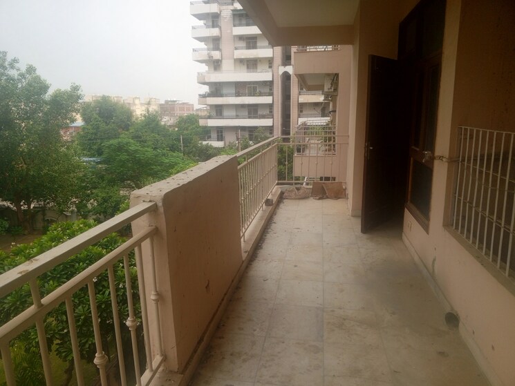 Balcony, ganpati-apartments-gurgaon 3 Bedroom 1450 Sq.Ft. Apartment In Sector 56 Gurgaon 8840297