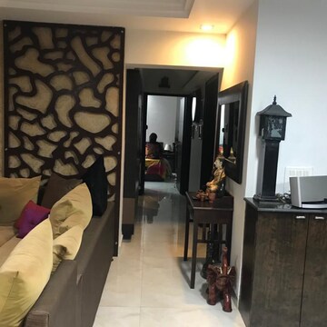 Gym in 2 BHK Apartment at Lokhandwala Breeze Apartments, Lokhandwala Complex – for Rent