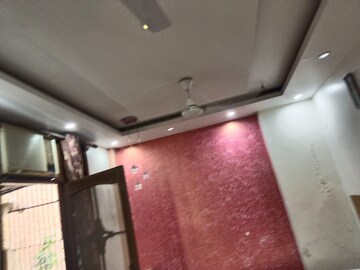 Furnished Amenities in 3.5 BHK Apartment at The Arihant CGHS, Sector 56 – for Rent