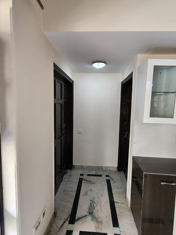 Building Lobby in 3 BHK Apartment at Gail CGHS, Sector 56 – for Rent