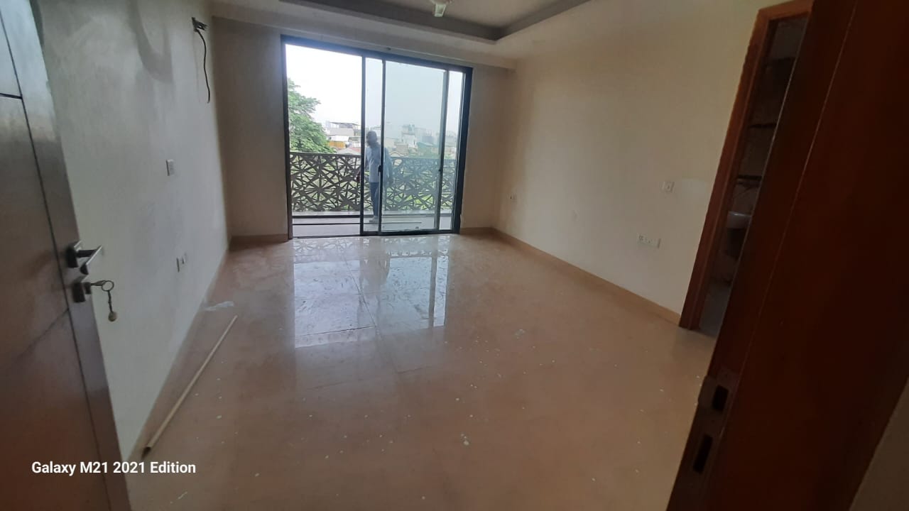 3.5 BHK + Servant Room,Study Room 1850 Sq.Ft. Apartment in Souvenir Apartment