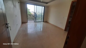 3.5 BHK Apartment For Rent in Souvenir Apartment, Sector 52