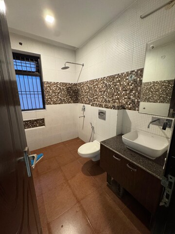 Master Bedroom in 3.5 BHK Apartment at Souvenir Apartment, Sector 52 – for Rent