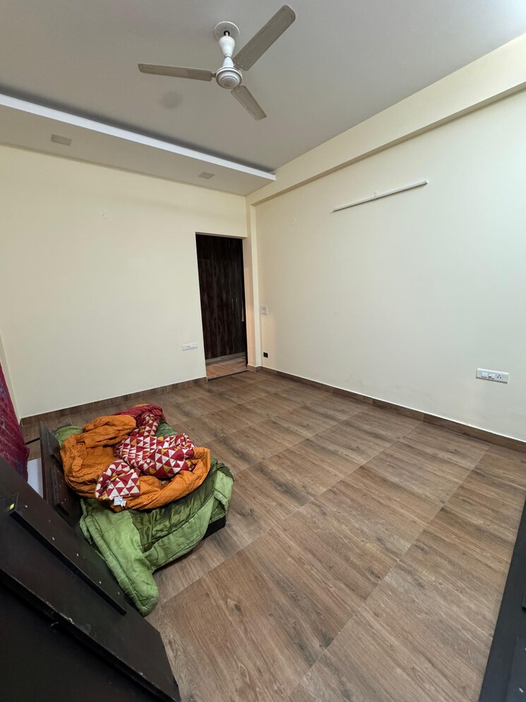 Bedroom, souvenir-apartment 3.5 Bedroom 1850 Sq.Ft. Apartment In Sector 52 Gurgaon 8840314